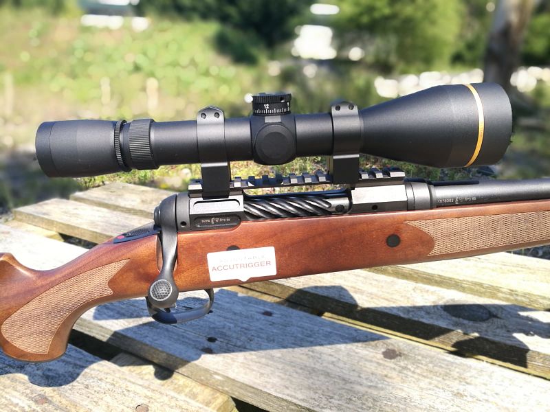 Rifle SAVAGE 11 Lightweight Hunter Acción y Cerrojo